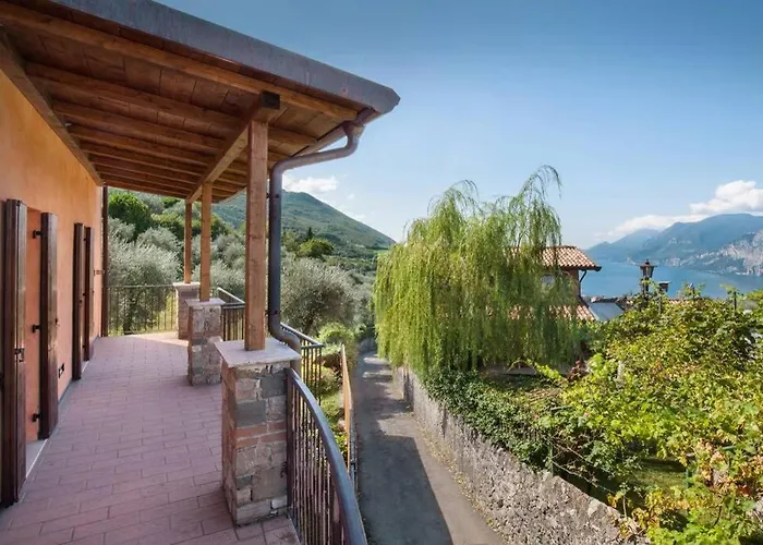 Вилла Casale San Michele
